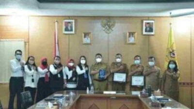 Kinerja Terbaik Penyaluran DAK dan DD, Bupati Dairi Terima Penghargaan dari KPPN
