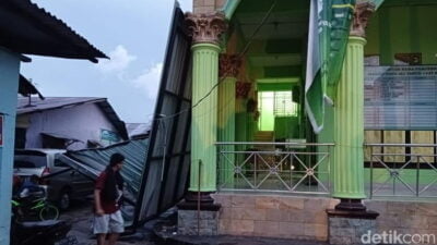 Tertimpa Kanopi Masjid, Bocah di Medan Sunggal Dapat 14 Jahitan