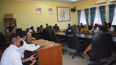 Tak Punya Hak Pilih Dalam Pilkades, Warga Barak Induk Mengadu ke DPRD Langkat
