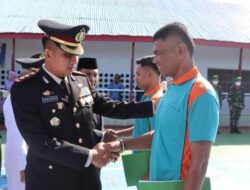 Kapolres Tapsel Ucapkan Selamat Kepada Warga Binaan Penerima Remisi