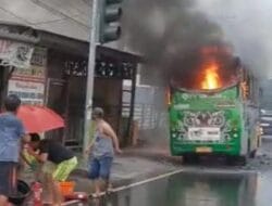 Bus Metro Deli Terbakar di Jalan Jamin Ginting