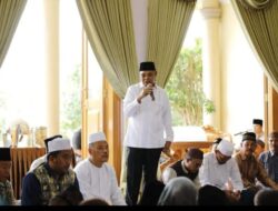 Pj Bupati Tebo dan Istri Gelar Pengajian dan Santunan Bagi anak Yatim