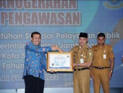 Pj Bupati Bawa Kabupaten Tebo Raih Penghargaan di Provinsi Jambi