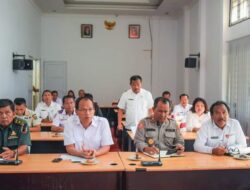 Bupati Humbahas Dosmar Banjar Nahor Ikuti Rapat F1HO2