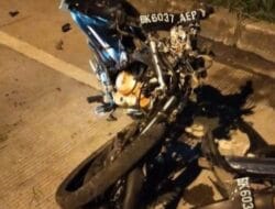 BMW Tabrak Motor Lawan Arah, Dua Orang Tewas di Tempat