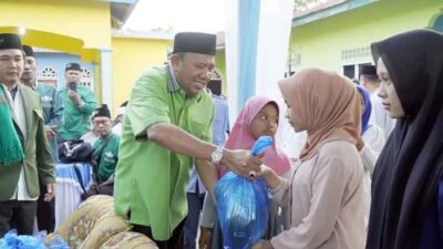 Plt Bupati Langkat Santuni Anak Yatim dan Kaum Duafa Saat Buka Puasa Bersama PCNU