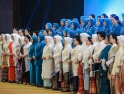 Ibu Negara Hadiri Peringatan Hari Kesatuan Gerak ke 51 PKK
