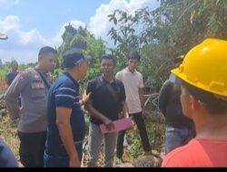 Pj Bupati Tebo, Tinjau Pembangunan Jembatan di Desa Tengah Ulu