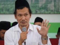 Gus Baha: Jangan Sampai Doa Menjadi Senjata Makan Tuan