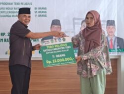 Pj Bupati Tebo Hadiri Pendistribusian Dana Zakat Untuk Program Tebo Cerdas dan Religius