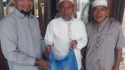 Jumat Berkah, Majelis Zikir Azzakirin Wazzakirat Berbagi