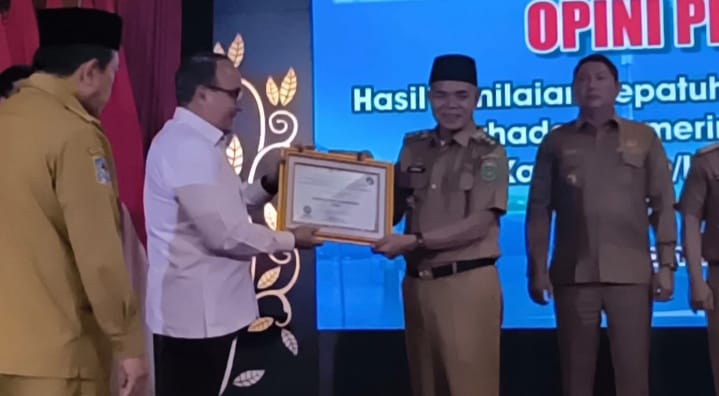 Tingkatkan Pelayanan Publik, H Aspan ST Terima Penghargaan Tertinggi 2023 Dari Ombudsman RI