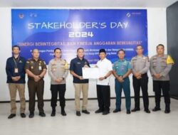 Wali Kota Waris Tholib Hadiri Acara Stakeholders Day