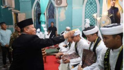 Waris Tholib Mewisuda Santri Tahfiz Quran di Masjid Saksi Tanjungbalai