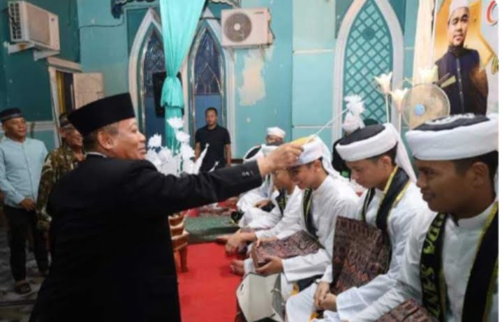 Waris Tholib Mewisuda Santri Tahfiz Quran di Masjid Saksi Tanjungbalai