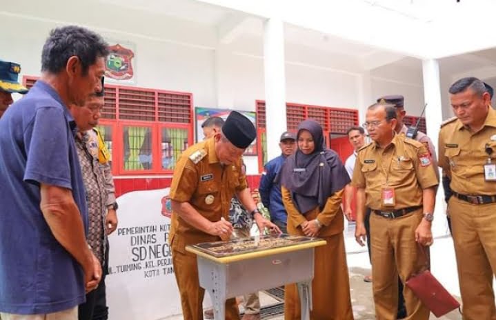 Wali Kota Resmikan Ruang Laboratorium dan UKS SDN 138318 Tanjungbalai