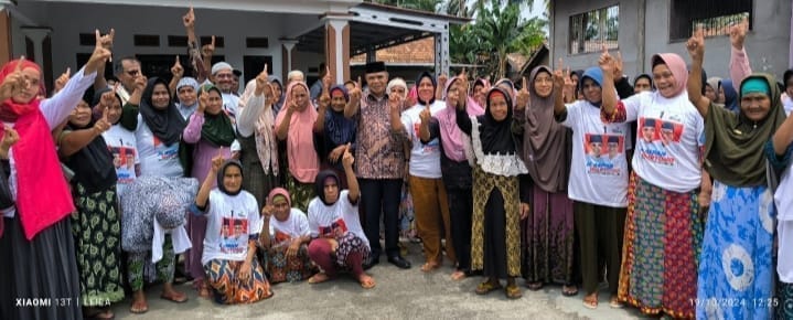 Berkinerja Baik dan Merakyat Menjadi Alasan Ratusan Emak-Emak Sungai Rambai untuk Memilih Aspan Tono