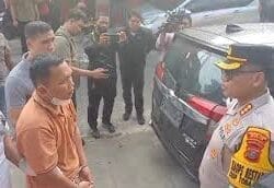 Terlilit Utang Judi Online, H Rampok Mobil-Gorok Leher Driver Taksi