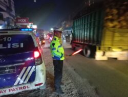Polres Batu Bara Laksanakan Patroli Blue Light Antisipasi Kamseltibcarlantas