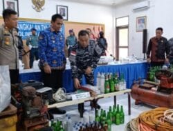 Dua Kapal Motor ilegal Fishing Dan 17 ABK Berhasil Diringkus Oleh TNI AL. Acaman Pidananya Minimal 6 Tahun Penjara