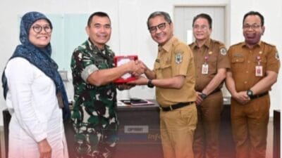 Bupati Nias Yaatulo Gulo, Sambut Baik Audensi Staf Ahli Kementan RI Bertempat Di Aula Durian Balaki Lantai ll Kantor Bupati Nias