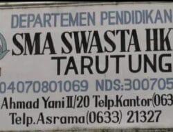 Diduga Berkedok Jasa Tukang Jahit.  Pihak Sekolah Arahkan Siswa Beli Baju dan Atribut Dengan Harga Berfariasi