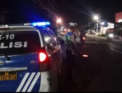 Satlantas Polres Batu Bara Laksanakan Patroli Blue Light Antisipasi Gangguan Kamseltibcarlantas