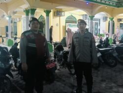 Polsek Lima Puluh Laksanakan Pengamanan Sholat Tarawih Antisipasi Curanmor dan Gangguan Kamtibmas