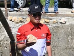 Bupati Humbang Hasundutan Melakukan Peletakan Batu Pertama Pembangunan KDMP Hutabagasan