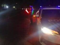 Sat Lantas Polres Batu Bara Laksanakan Giat Patroli Blue Light di Jalinsum Pos Lantas Lima Puluh