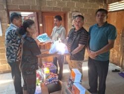 Pemkab Humbang Hasundutan berikan Bantuan kepada korban Rumah Tertimpa Pohon di Kecamatan Pakkat dan Parlilitan