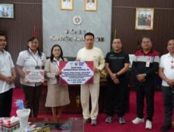 Bupati Humbang Hasundutan Serahkan Bantuan Sosial 2,5 Miliar Lebih Kepada 202 KK Korban Bencana Banjir dan Longsor