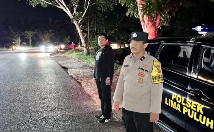 Personel Polsek Lima Puluh Laksanakan Patroli Mobile