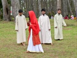 Penuh Haru, Fragmen Paskah Dibalut Paduan Suara Consolatio Choir USU Digelar di Sipinsur