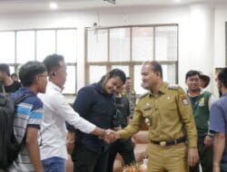 Wali Kota Mahyaruddin Bertemu para Pedagang Pasar Bahagia