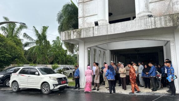 Wakil Wali Kota Fadly Abdina Sidak dan Cek Kepatuhan Pajak Kendaraan Dinas