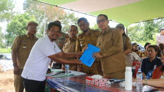 Dukungan Langsung Bupati JTP: Traktor dan Irigasi Disetujui Untuk Kelompok Tani Tulason Tani Sukses