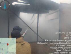 Kebakaran Rumah Warga Terjadi Di Desa Purba Dolok, 2 Armada Damkar Diterjunkan