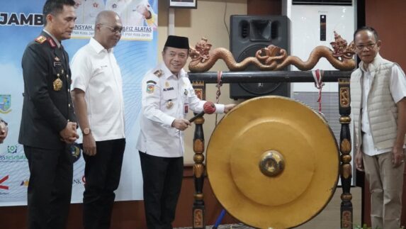 Gubernur Al Haris Buka UKW ke-13 di Jambi, Dorong Profesionalisme Wartawan
