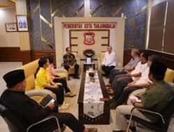 Plh Wali Kota Terima Audiensi Panitia Hari Raya Waisak Kota Tanjungbalai