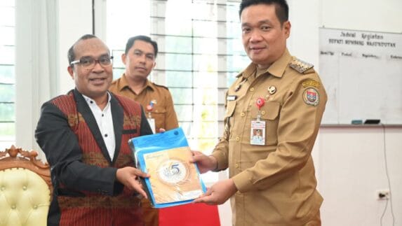 Bupati Humbahas Sambut Kunjungan Panitia Pesta Yubileum 75 Tahun Paroki St. Fidelis Doloksanggul