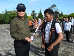 Bupati Humbahas Canangkan dan Lepas Petugas SE2026