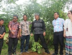‎Pemkab Tapanuli Utara Gandeng TJSL PT. Taspen (Persero) Berikan 1.500 Bibit Durian Unggul Kepada Kelompok Tani Lobusunut Kecamatan Parmonangan‎
