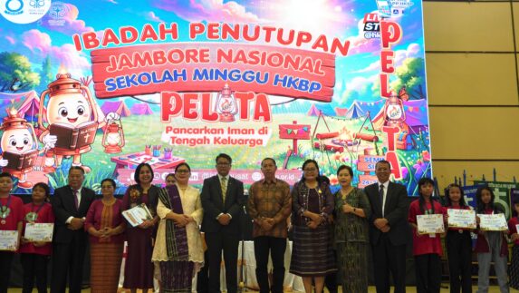 ‎Bupati Tapanuli Utara Apresiasi Pembangunan Karakter melalui JamNas ASM HKBP‎