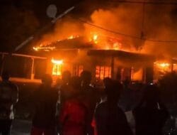 Warga Tewas Diduga Dianiaya. Massa Bakar Kantor dan Mes Perusahaan Sawit di Labura