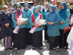 Tinjau 10 Program Pokok PKK di Desa Pondok Agung, Hj. Hesti Haris Apresiasi Kreativitas Ibu-Ibu