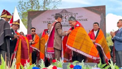 Wakil Bupati Taput Sambut Kedatangan Kasum TNI Letjen TNI Richard Tampubolon Bandara Silangit Taput