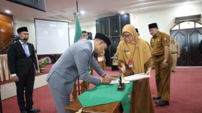 Wali Kota Mahyaruddin Lantik 16 Pejabat, Tegaskan Fokus Peningkatan Kinerja