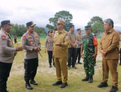 Bupati Taput menyambut kedatangan Kapolda Sumut Irjen pol.whisnu Hermawan Februanto.S.I.k.M.H