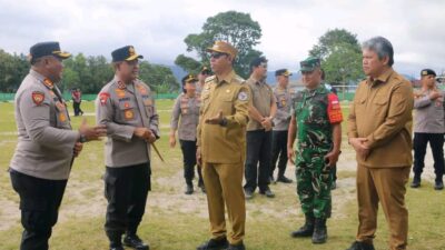 Bupati Taput menyambut kedatangan Kapolda Sumut Irjen pol.whisnu Hermawan Februanto.S.I.k.M.H